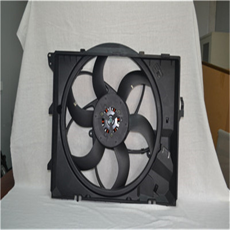 Auto Engine Electric Cooling Fan 17117590699 17427523259 For BMW E90