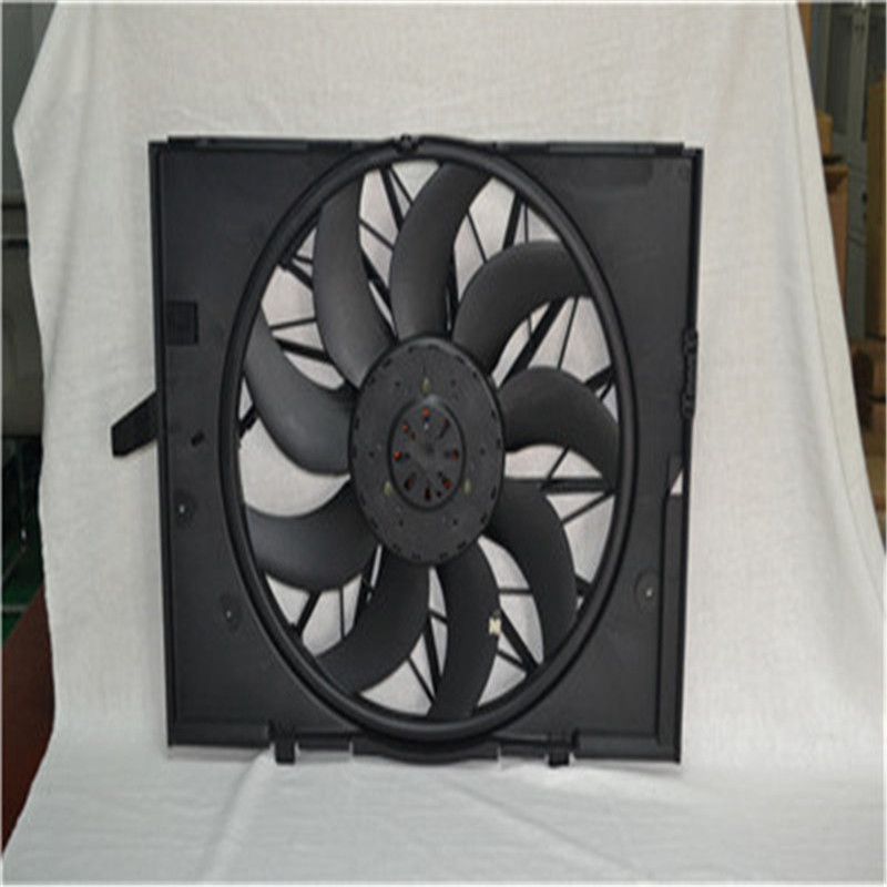 Radiator fan For BMW E60 OEM# 17427543282